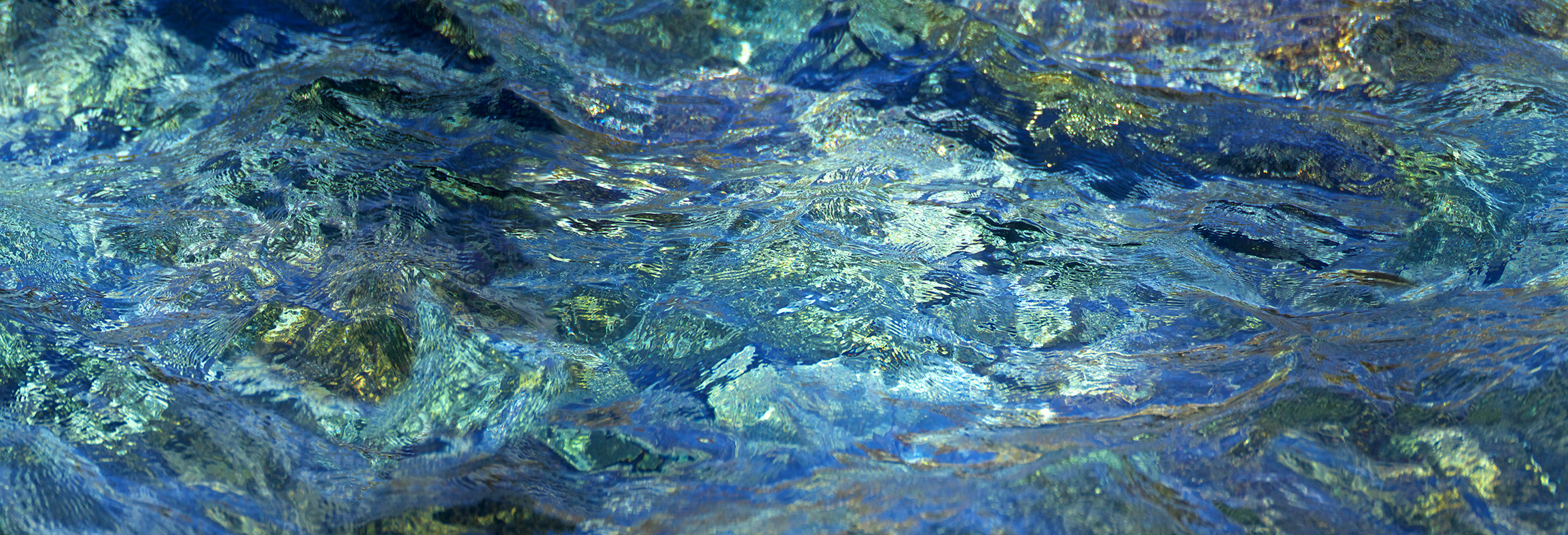 Magic Water - Türkisblau mit Algengrün
